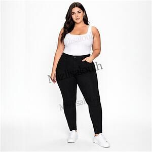 Good American Good Legs Skinny Jeans – Black – Size 20 to 26 Plus – NWT